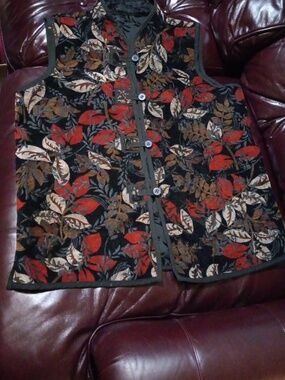 Reversable Vest  Floral Pattern / Black Pattern Design size M